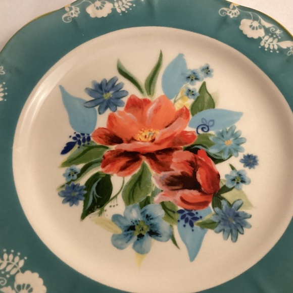 Two The Pioneer Woman plates lot - Picture 8 of 12